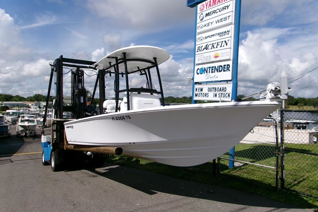 2024 Sportsman Masters 227 Bay Boat - Sold Boat