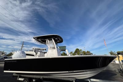 BOATZON | Sportsman Masters 227 Bay Boat 2026