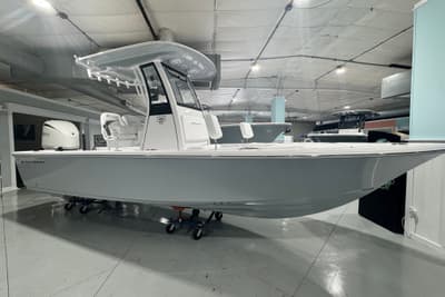 BOATZON | Sportsman Masters 227 Bay Boat 2027