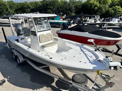 BOATZON | Sportsman Masters 247 Bay 2023