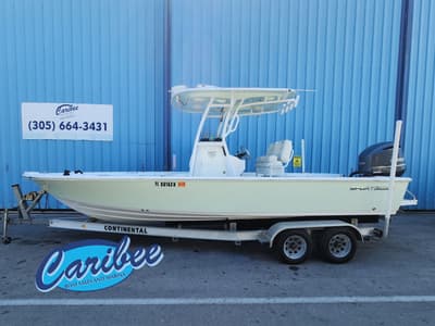 BOATZON | Sportsman Masters 247 Bay Boat 2020