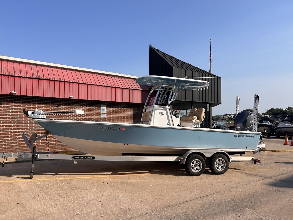 2021 Sportsman Masters 247 Bay Boat - Sold Boat