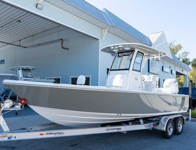 BOATZON | Sportsman Masters 247 Bay Boat 2026