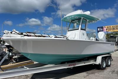 BOATZON | Sportsman Masters 247 Bay Boat 2026