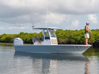 BOATZON | Sportsman Masters 247 Bay Boat 2027