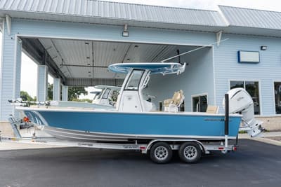 BOATZON | Sportsman Masters 247 Bay Boat 2027