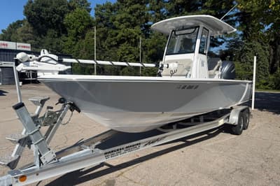 BOATZON | Sportsman Masters 247OE Bay Boat 2025
