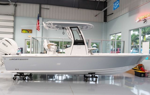 2026 Sportsman Masters 247OE Bay Boat - Sold Boat