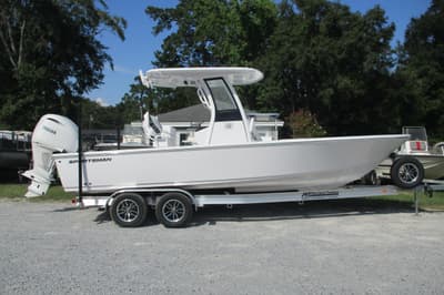 BOATZON | Sportsman Masters 247OE Bay Boat 2026