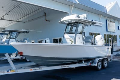 BOATZON | Sportsman Masters 247OE Bay Boat 2027