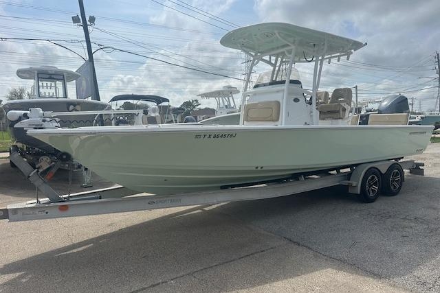 2017 Sportsman Masters 267 Bay Boat - Sold Boat