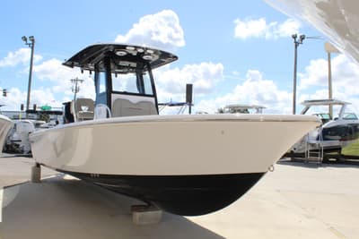 BOATZON | Sportsman Masters 267 Bay Boat 2025