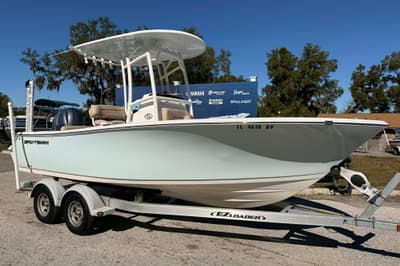 BOATZON | Sportsman Open 212 Center Console 2019
