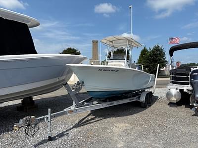 BOATZON | Sportsman Open 212 Center Console 2022