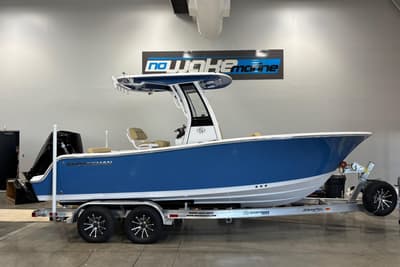 BOATZON | Sportsman Open 212 Center Console 2025