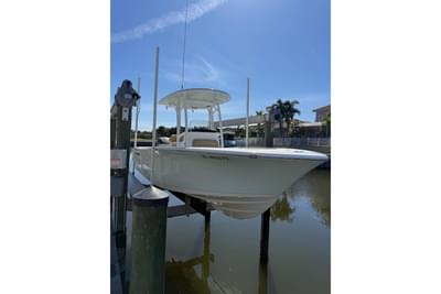 BOATZON | Sportsman Open 232 Center Console 2016