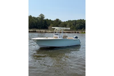 BOATZON | Sportsman Open 232 Center Console 2017