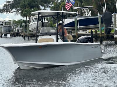 BOATZON | Sportsman Open 232 Center Console 2018