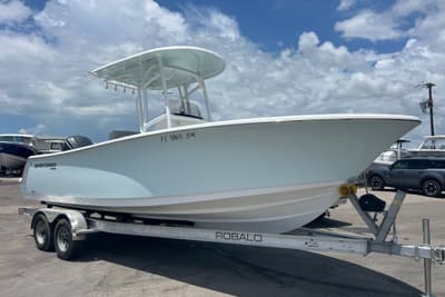 BOATZON | Sportsman Open 232 Center Console 2020