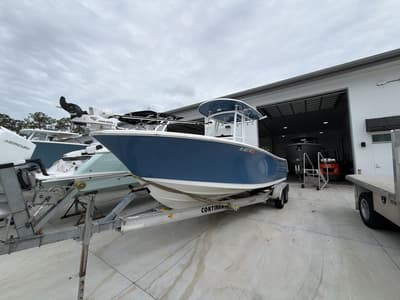 BOATZON | Sportsman Open 232 Center Console 2022