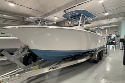 BOATZON | Sportsman Open 232 Center Console 2025