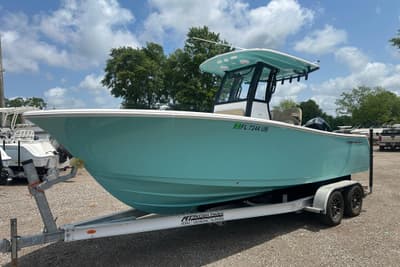 BOATZON | Sportsman Open 232 Center Console 2026