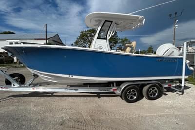 BOATZON | Sportsman Open 232 Center Console 2026
