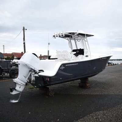 BOATZON | Sportsman Open 242 Center Console 2023