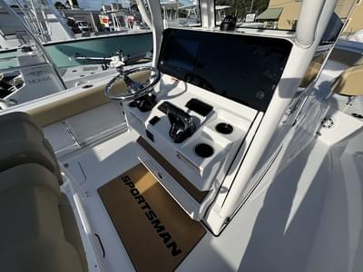 BOATZON | Sportsman Open 252 2026