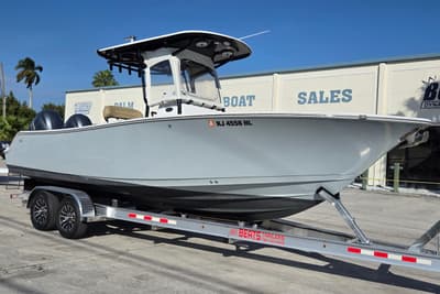 BOATZON | Sportsman Open 252 Center Console 2018