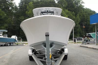 BOATZON | Sportsman Open 252 Center Console 2025