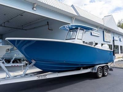 BOATZON | Sportsman Open 252 Center Console 2025