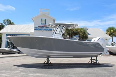 BOATZON | Sportsman Open 252 Center Console 2026