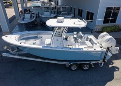 BOATZON | Sportsman Open 252 Center Console 2026