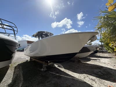 BOATZON | Sportsman Open 262 Center Console 2026