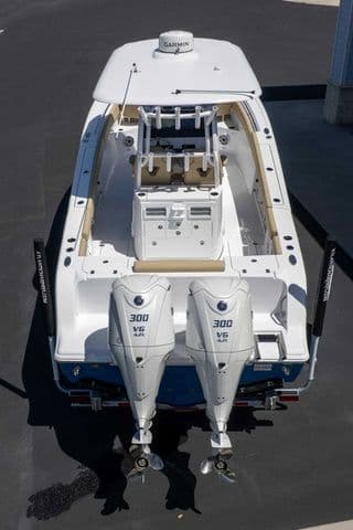 BOATZON | Sportsman Open 282 Center Console 2026