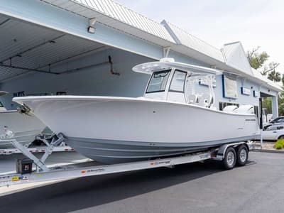 BOATZON | Sportsman Open 282 Center Console 2026