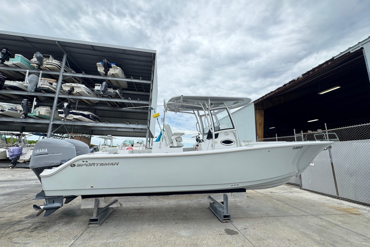 2020 Sportsman Open 282TE Center Console - Sold Boat