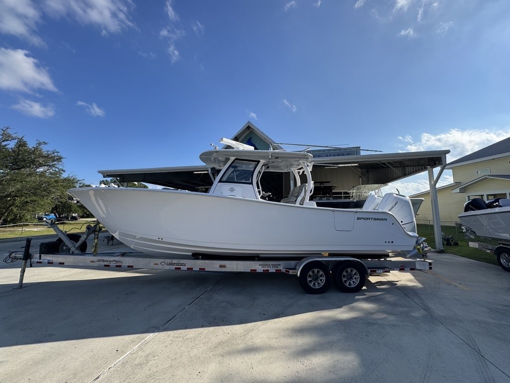 2024 Sportsman Open 302 CC - Sold Boat