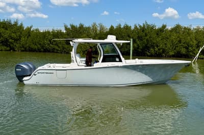 BOATZON | Sportsman Open 302 Center Console 2021