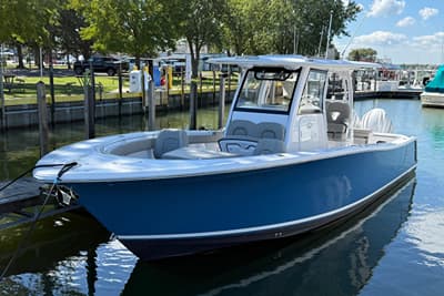 BOATZON | Sportsman Open 302 Center Console 2024
