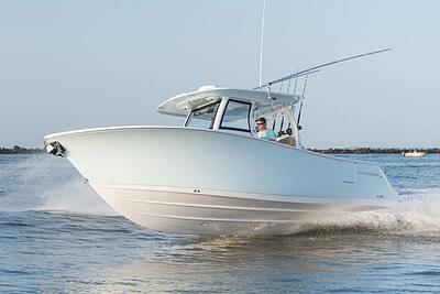 BOATZON | Sportsman Open 302 Center Console 2026