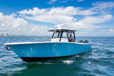 BOATZON | Sportsman Open 322 Center Console 2023