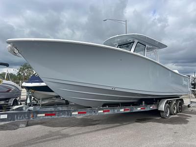 BOATZON | Sportsman Open 322 Center Console 2025 BOATZON | Sportsman Open 322 Center Console 2025