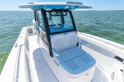 BOATZON | Sportsman Open 322 Center Console 2026 BOATZON | Sportsman Open 322 Center Console 2026