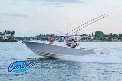 BOATZON | Sportsman Open 352 Center Console 2026