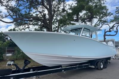 BOATZON | Sportsman Open 352 Center Console 2026 BOATZON | Sportsman Open 352 Center Console 2026