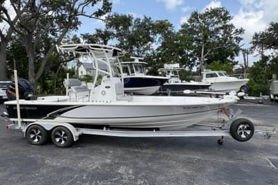 BOATZON | Sportsman Tournament 234 Bay Boat 2016