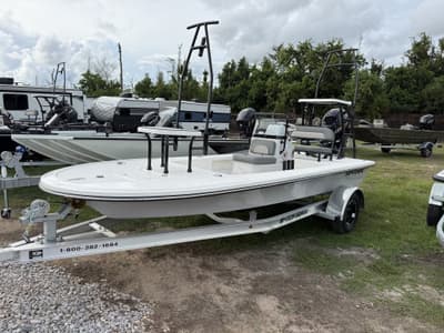BOATZON | Spyder FX17 Flicker 2027 BOATZON | Spyder FX17 Flicker 2027