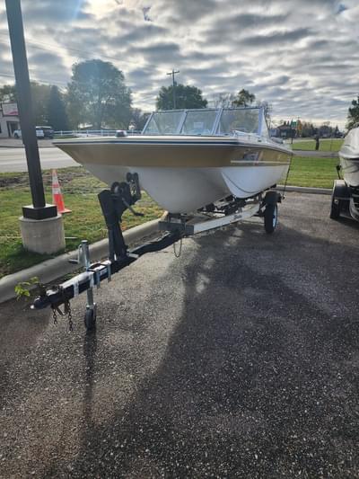 BOATZON | Starcraft Capri 1974 BOATZON | Starcraft Capri 1974